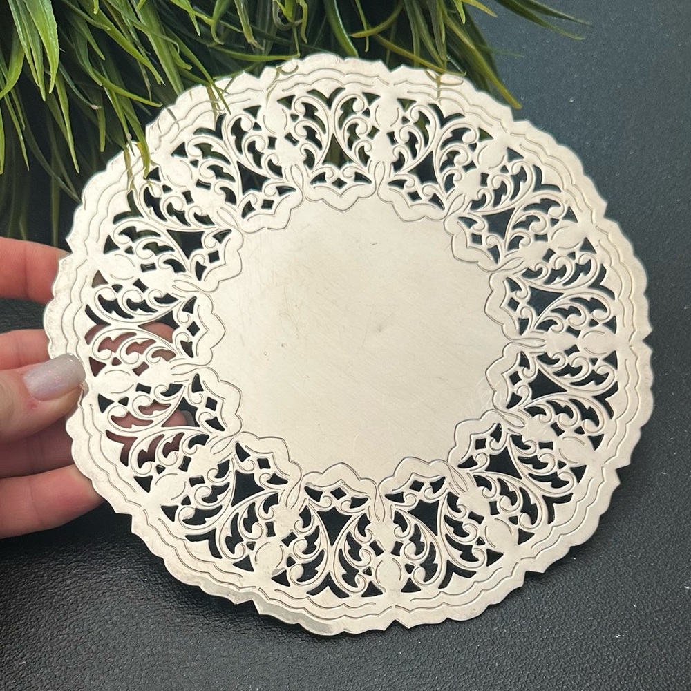 Elegant Silver coated plated trivet